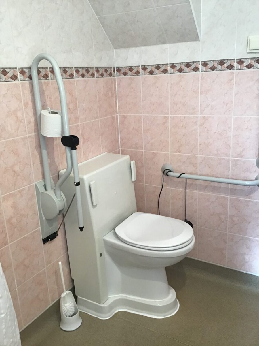 Clos-o-mat toilet
