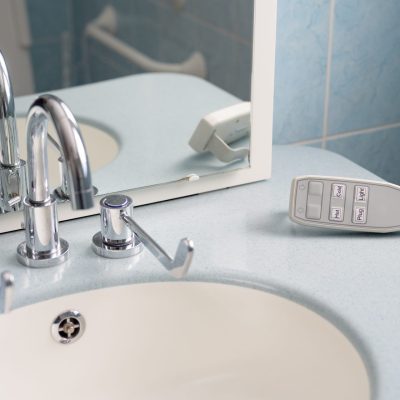 Astor-Bannerman height-adjustable washbasin